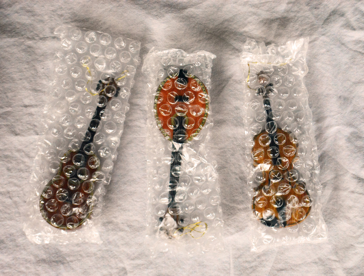 Vintage Wooden Musical Instrument Christmas Ornaments Set of 3 Guitar Violin Mandolin with bubble wrap to protect items