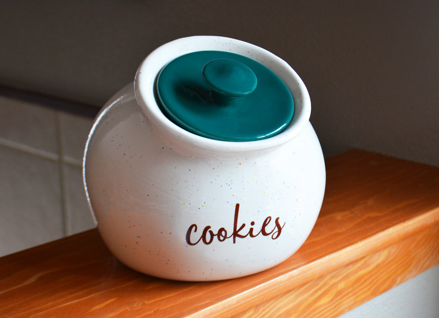 Personalized Round Ceramic Kitchen Cookie Jar with Colored Lid