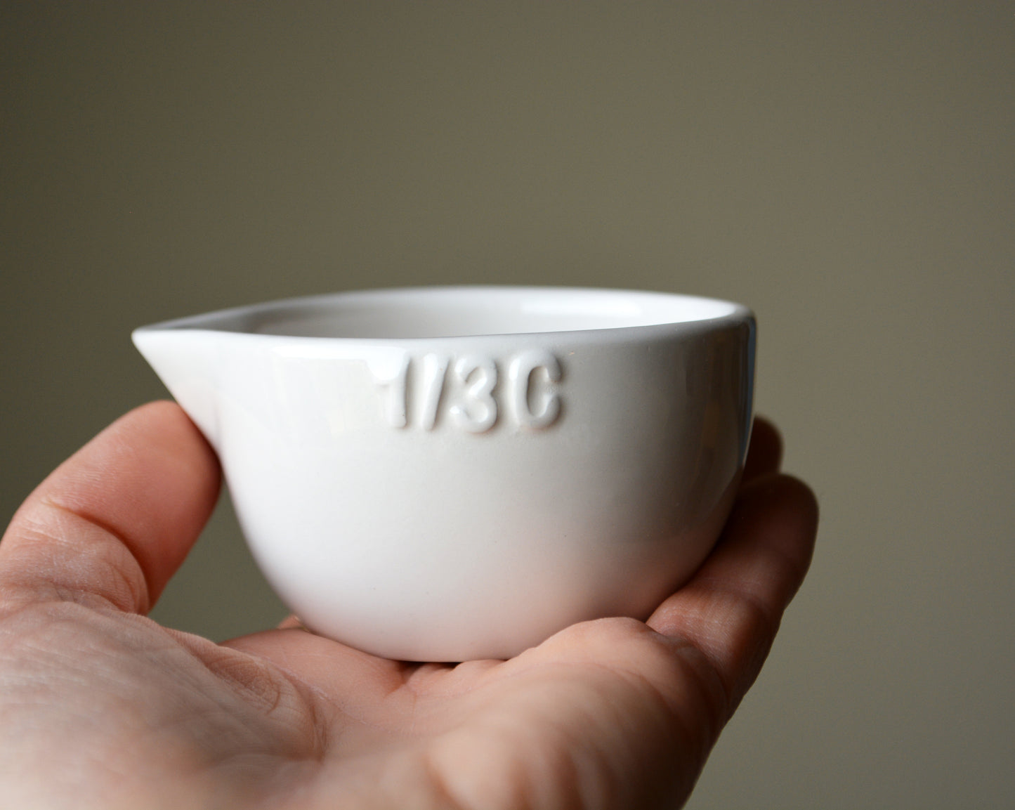 Personalized Ceramic Nesting Measuring Cups Set - Custom Handwritten Gift for Daughter, Bride, Mom or Baking Lover - 1/2 Cup 1/3 Cup 1/4 Cup