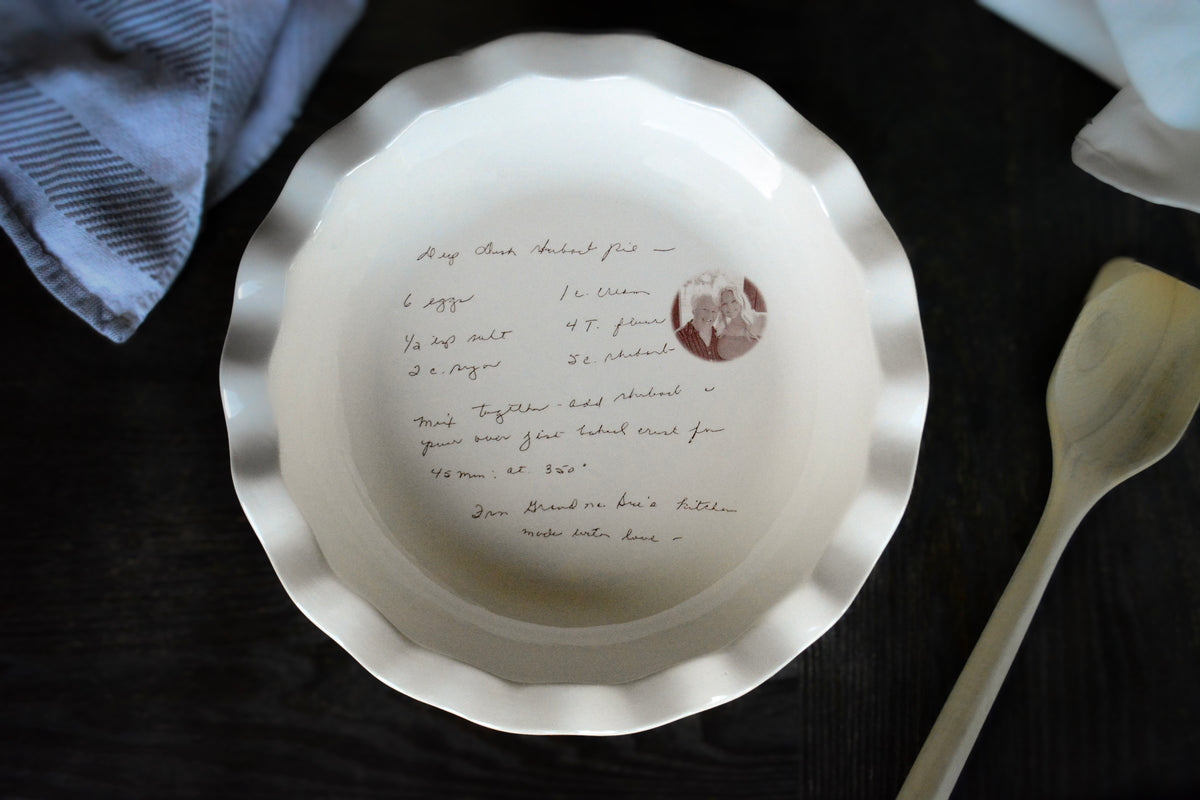 Personalized Scalloped Pie Dish with Handwritten Recipe and Photo – Custom Family Keepsake - White Ceramic Dish
